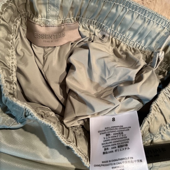 Fear of God Essentials Kids Track Shorts Size M - Picture 13 of 14